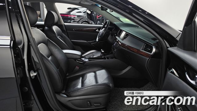 Kia K7 2016 — photo 16