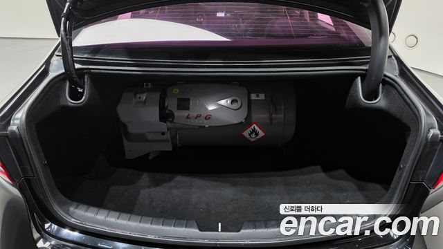 Kia K7 2016 — photo 25