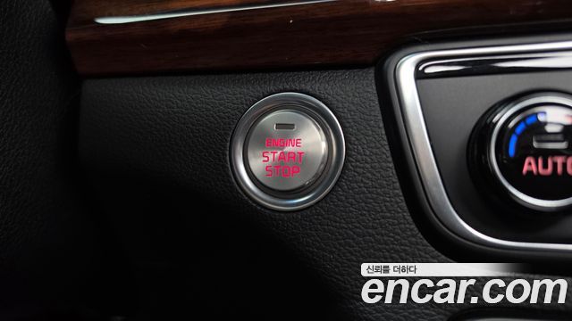 Kia K7 2016 — photo 28