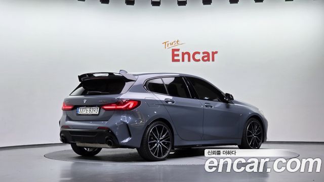 BMW 1-Series 2021 — photo 2