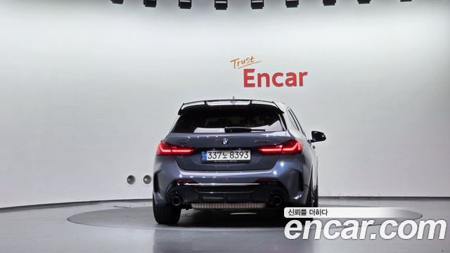 BMW 1-Series 2021 — photo 4