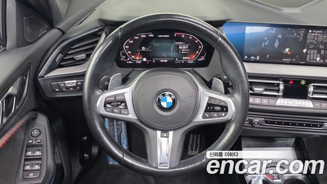 BMW 1-Series 2021 — photo 19