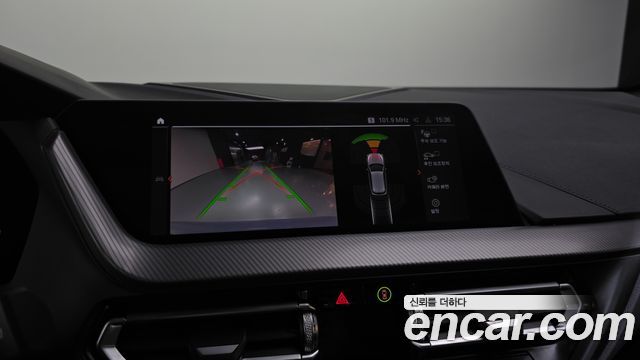 BMW 1-Series 2021 — photo 21