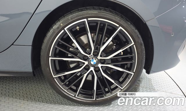 BMW 1-Series 2021 — photo 7