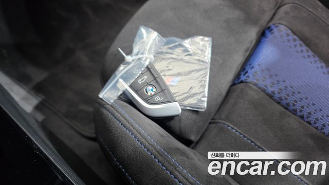 BMW 1-Series 2021 — photo 27