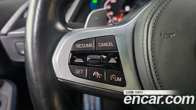 BMW 1-Series 2021 — photo 28