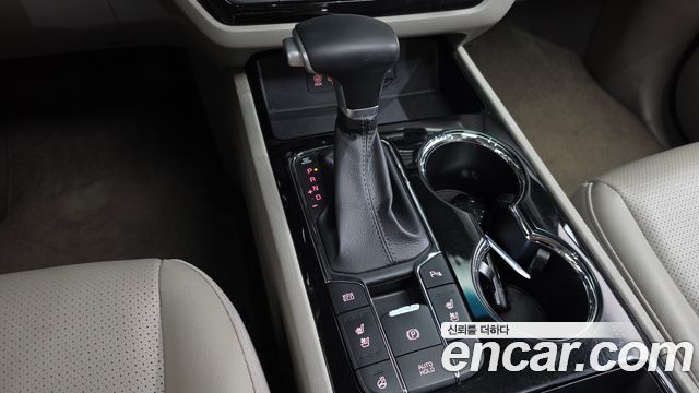 Kia Canival 2020 — photo 9