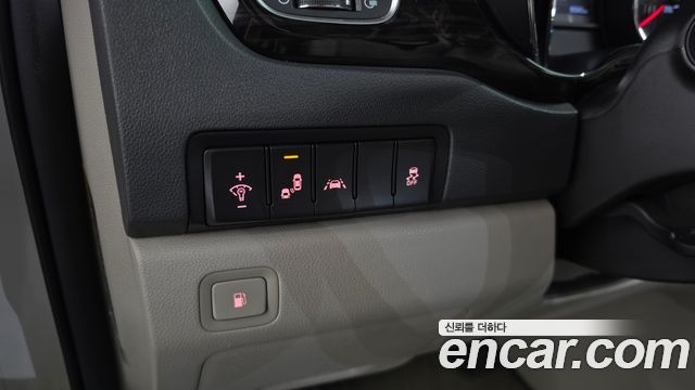Kia Canival 2020 — photo 16