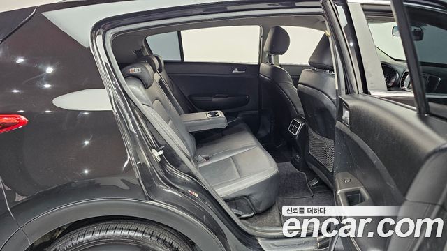 Kia Sportage 2017 — photo 17