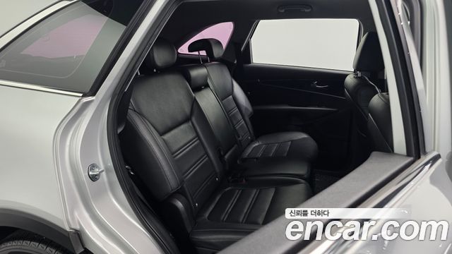 Kia Sorento 2018 — photo 17
