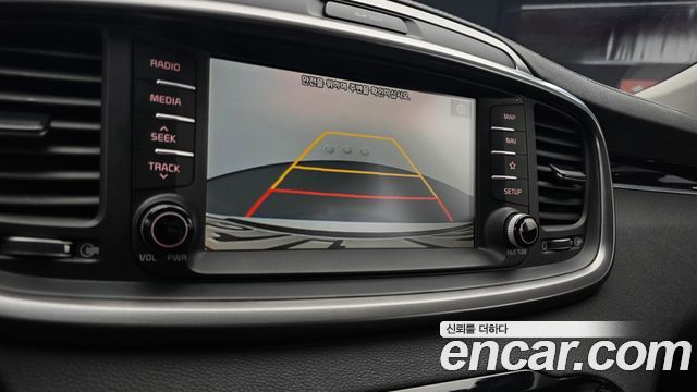Kia Sorento 2018 — photo 21