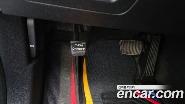 Kia Sorento 2018 — photo 28