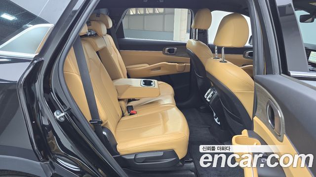 Kia Sorento 2023 — photo 12