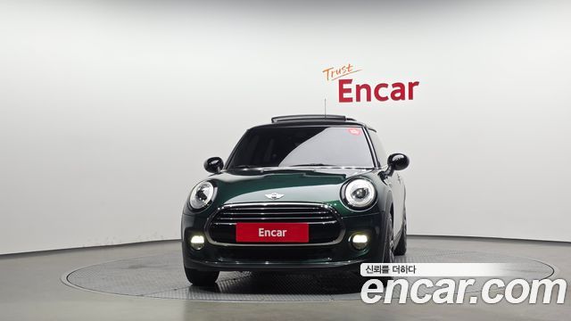 Mini Cooper 2018 — photo 3