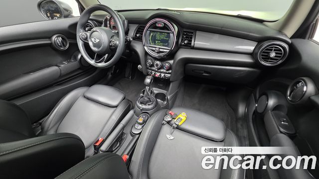 Mini Cooper 2018 — photo 7