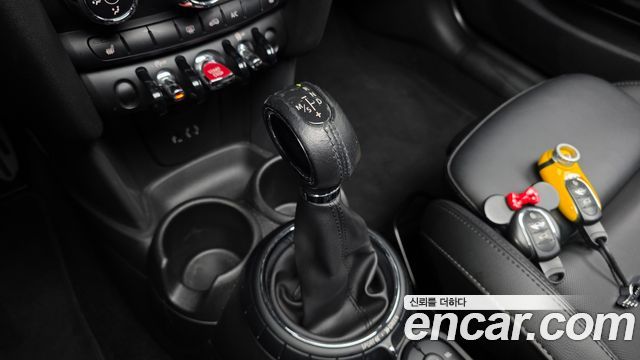Mini Cooper 2018 — photo 9
