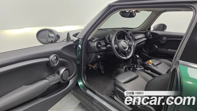 Mini Cooper 2018 — photo 10
