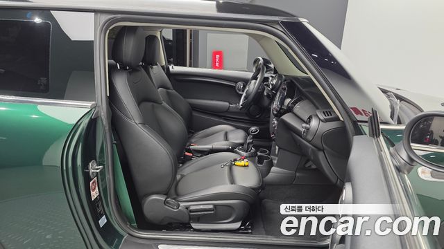 Mini Cooper 2018 — photo 11