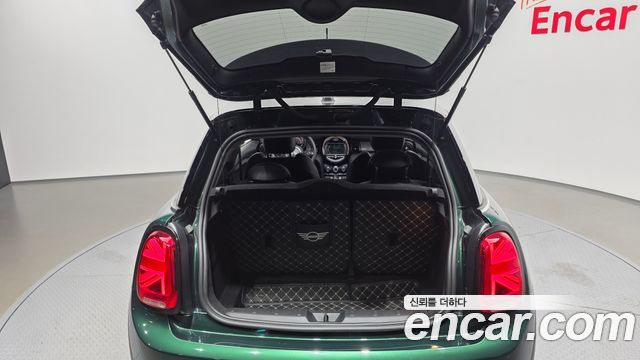 Mini Cooper 2018 — photo 20