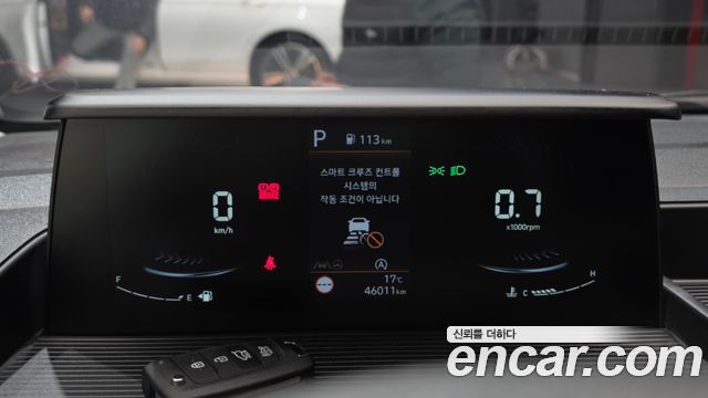 Hyundai Staria 2025 — photo 11