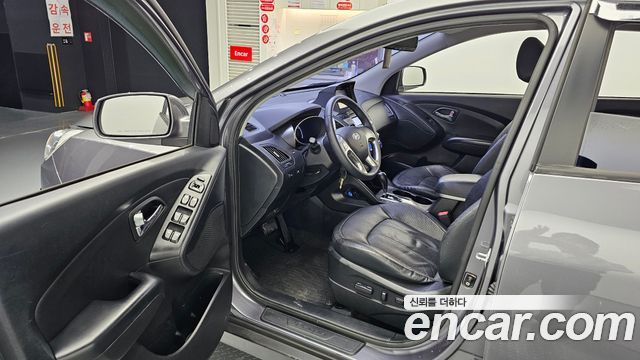 Hyundai Tucson 2011 — photo 13