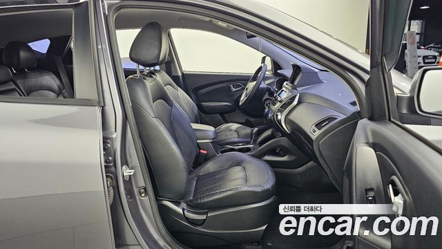 Hyundai Tucson 2011 — photo 17