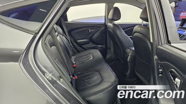 Hyundai Tucson 2011 — photo 16