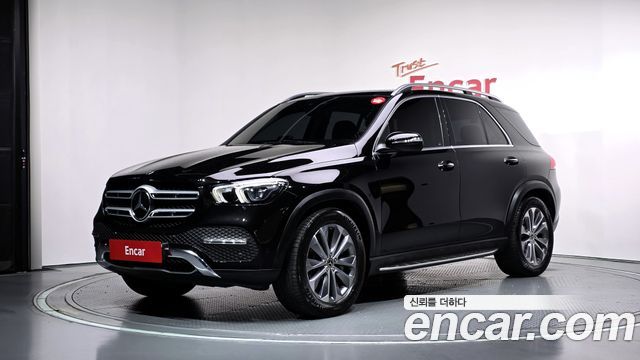 Mercedes-Benz GLE-Class 2021 — photo 1