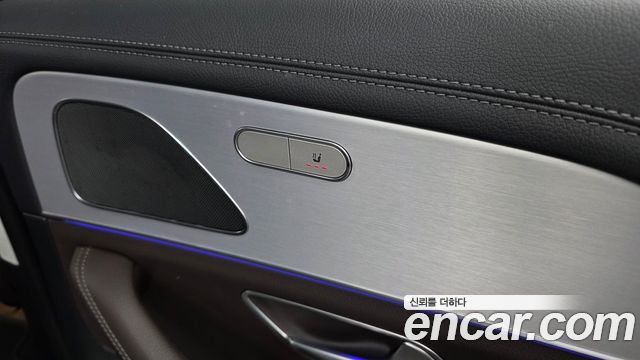 Mercedes-Benz GLE-Class 2021 — photo 24