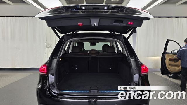Mercedes-Benz GLE-Class 2021 — photo 26