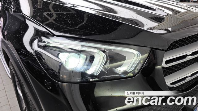 Mercedes-Benz GLE-Class 2021 — photo 8