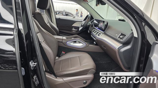 Mercedes-Benz GLE-Class 2021 — photo 16