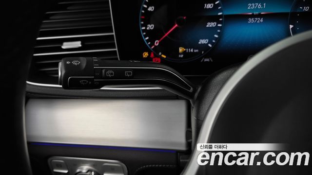 Mercedes-Benz GLE-Class 2021 — photo 28