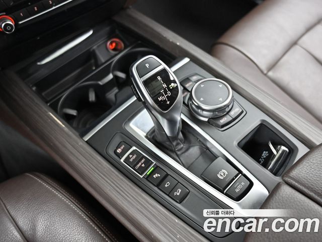 BMW X5 2015 — photo 9