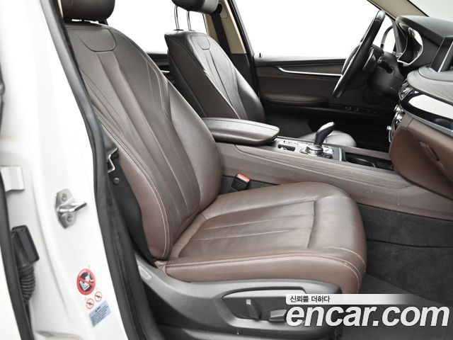 BMW X5 2015 — photo 10