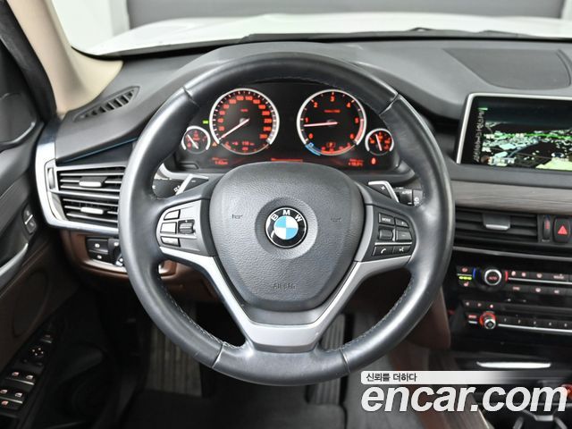 BMW X5 2015 — photo 13