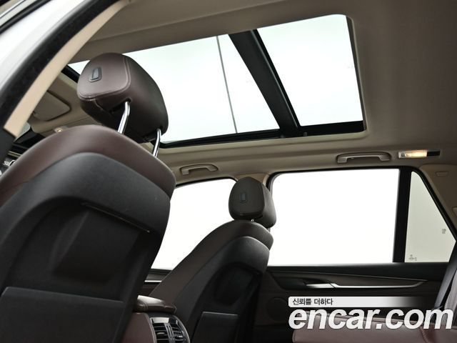 BMW X5 2015 — photo 18