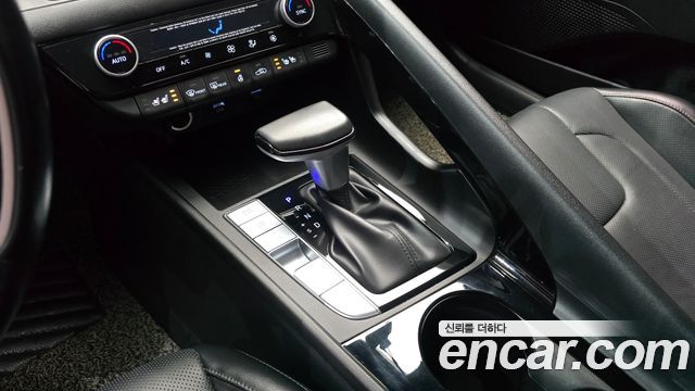 Hyundai AVANTE 2021 — photo 9