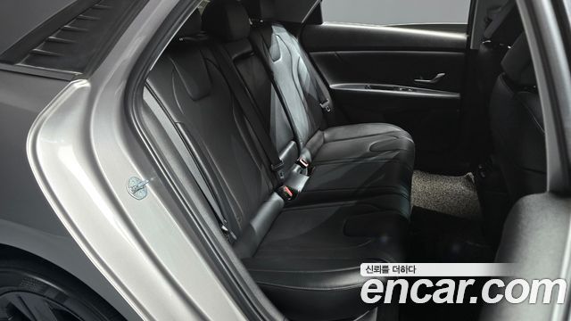 Hyundai AVANTE 2021 — photo 11