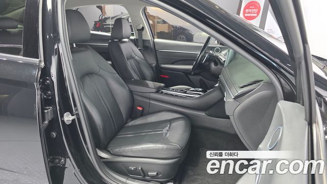 Hyundai Sonata 2023 — photo 17