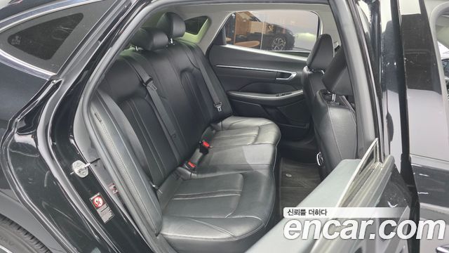 Hyundai Sonata 2023 — photo 18