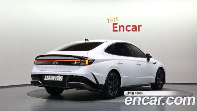 Hyundai Sonata 2025 — photo 2