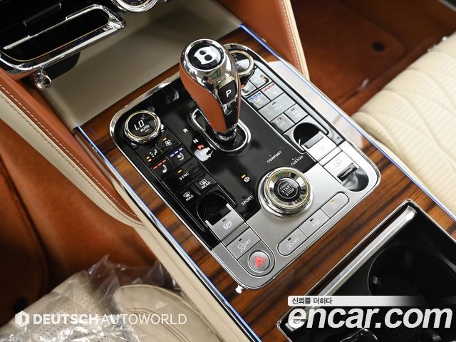 Bentley Flying Spur 2020 — photo 9