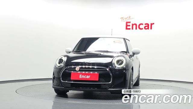 Mini Cooper 2024 — photo 3