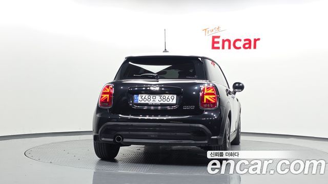Mini Cooper 2024 — photo 4