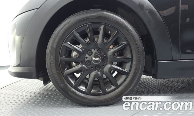Mini Cooper 2024 — photo 5