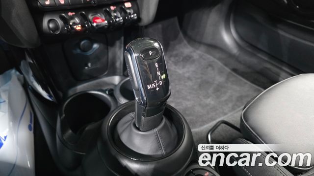 Mini Cooper 2024 — photo 12