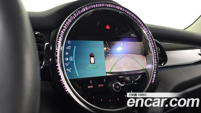 Mini Cooper 2024 — photo 21
