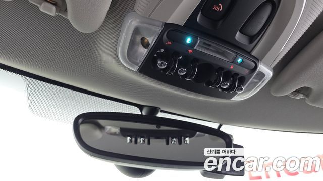 Mini Cooper 2024 — photo 25