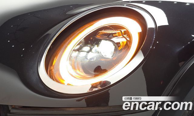 Mini Cooper 2024 — photo 8